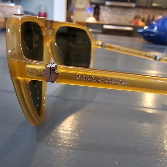 Dolce & Gabbana Yellow Acetate Black Lens Aviator Sunglasses DG4196 main image 10